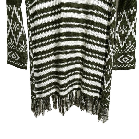 Faded Glory Cardigan Open Front Fringe Boho Aztec Women’s Medium 8-10 - Picture 9 of 12
